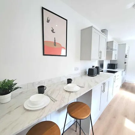 Beautiful, Modern Bright House With Parking, Fast Wifi, Sleeps 5 Villa Lincoln Exterior photo