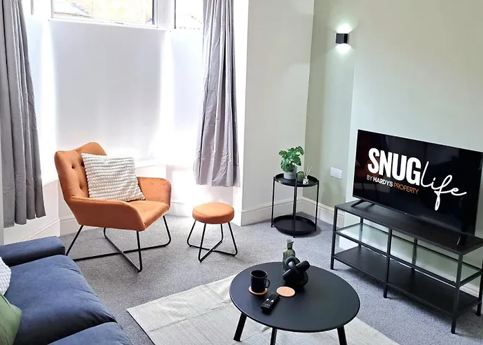 Beautiful, Modern Bright House With Parking, Fast Wifi, Sleeps 5